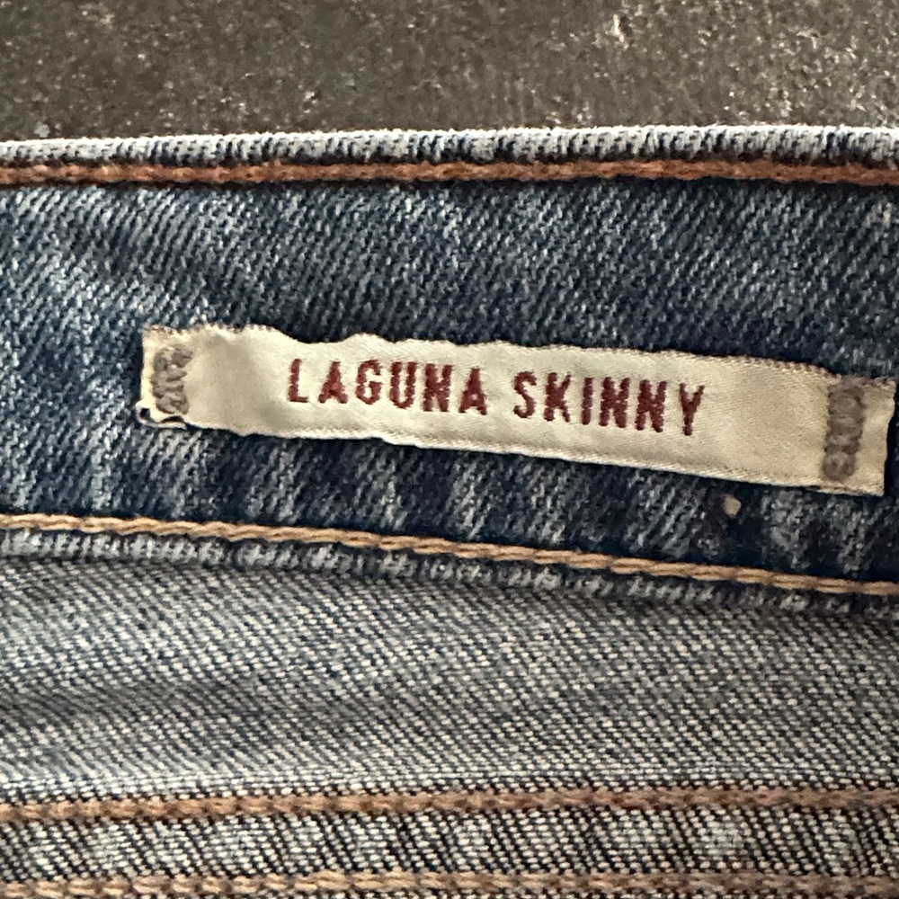 Hollister Low Rise Blue Skinny Jeans - Picture 4 of 4